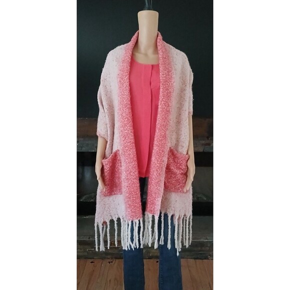 Madison 88 Women's Very Long Winter Scarf Wrap with Fringes & 2 Front Pockets - Picture 1 of 8